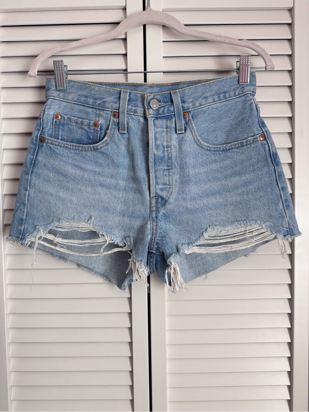 Levi's 501 High Waist Distressed Fried Hem Blue Jean Shorts Festival Western 26
